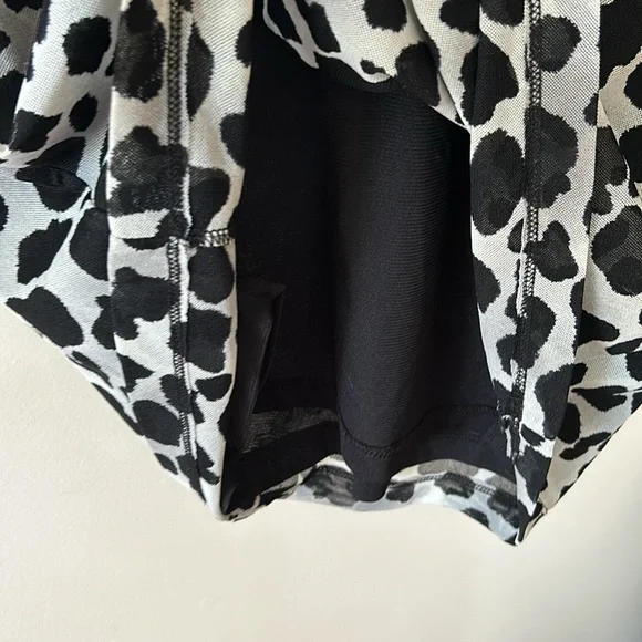 Dana Buchman blouse - Picture 4 of 6